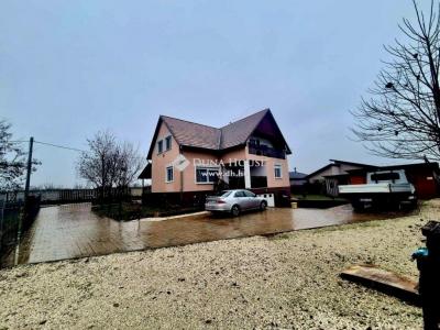 Eladó családi ház Délegyháza