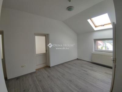 Kiadó lakás Kápolnásnyék