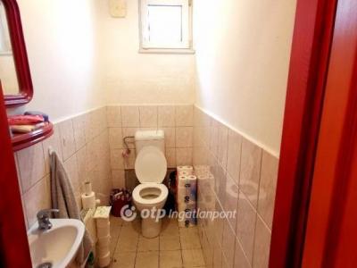 Eladó családi ház Szigetszentmárton