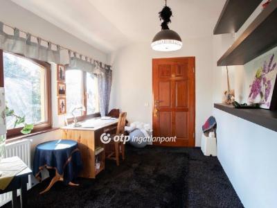 Eladó családi ház Budapest