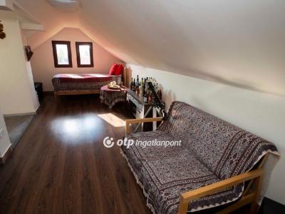 Eladó családi ház Budapest