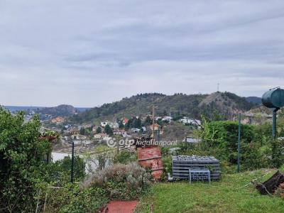 Eladó lakóövezeti telek Budaörs