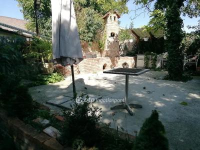 Eladó étterem, vendéglő Újszász