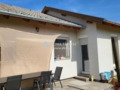 Eladó ikerház Érd