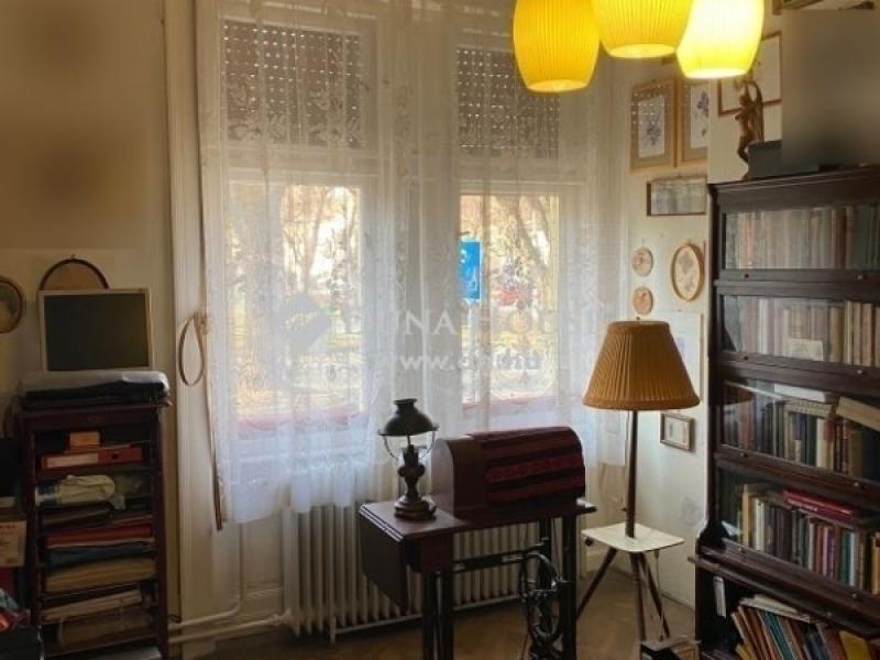 Eladó családi ház Vác