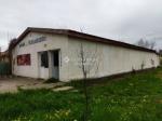 Eladó utcai bejáratú üzlethelység Erk