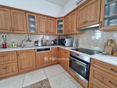 Eladó családi ház - 4033 Debrecen