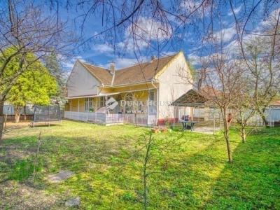 Eladó családi ház Budapest