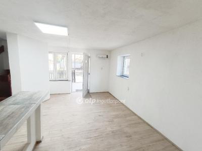 Eladó családi ház - 2310 Szigetszentmiklós