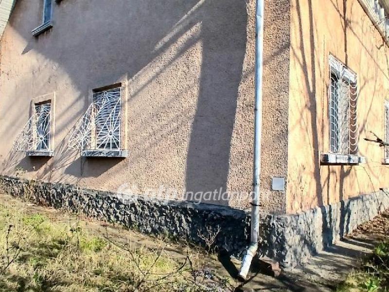 Eladó családi ház Budapest