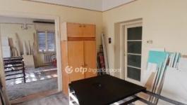 Eladó családi ház Budapest