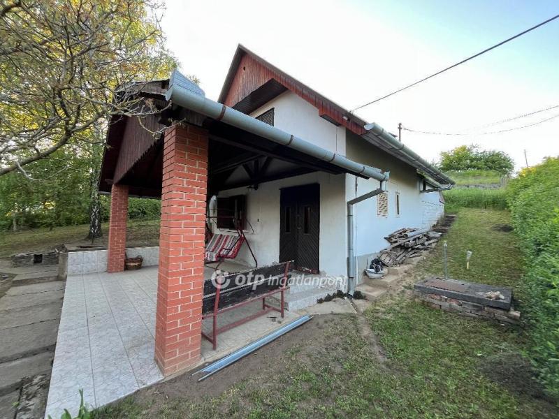 Eladó nyaraló Gyód