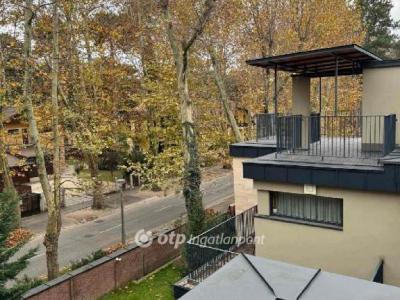 Eladó családi ház - 8600 Siófok, Aranypart