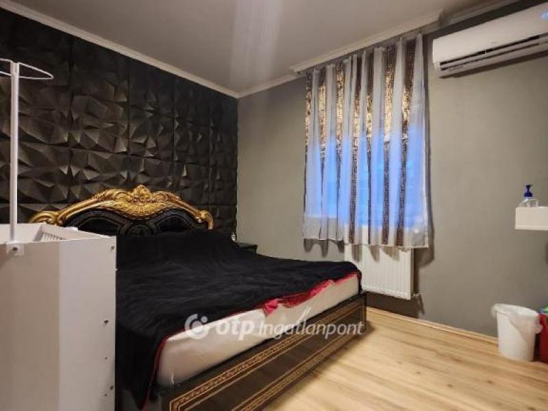 Eladó családi ház Tököl