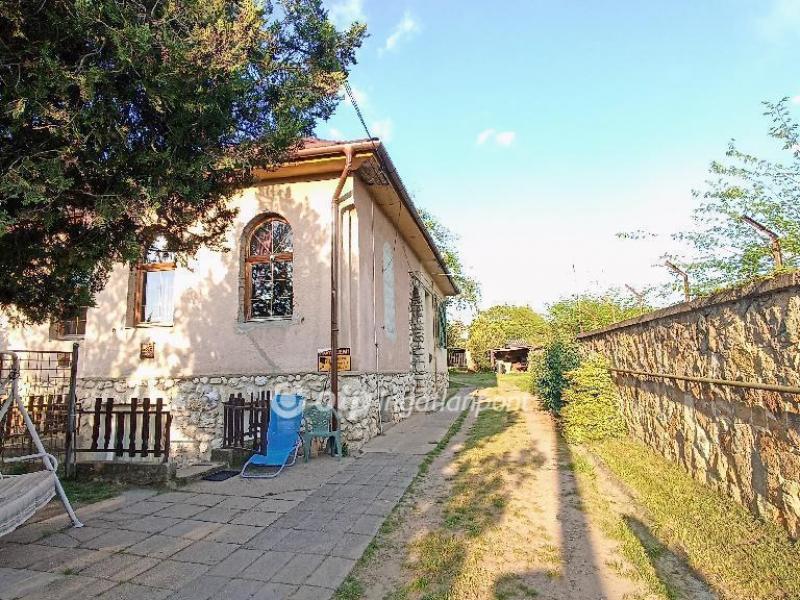 Eladó lakás Gödöllő