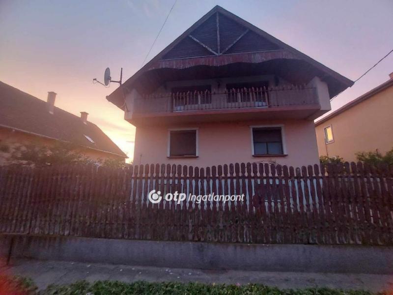 Eladó ikerház Debrecen