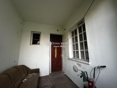 Eladó lakás Tamási