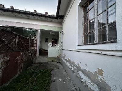 Eladó lakás Tamási