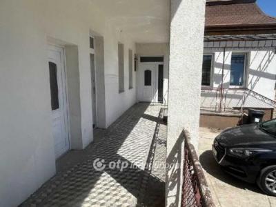 Eladó családi ház Galgahévíz