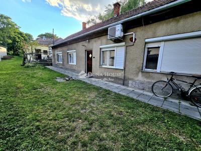 Eladó lakás Siklós