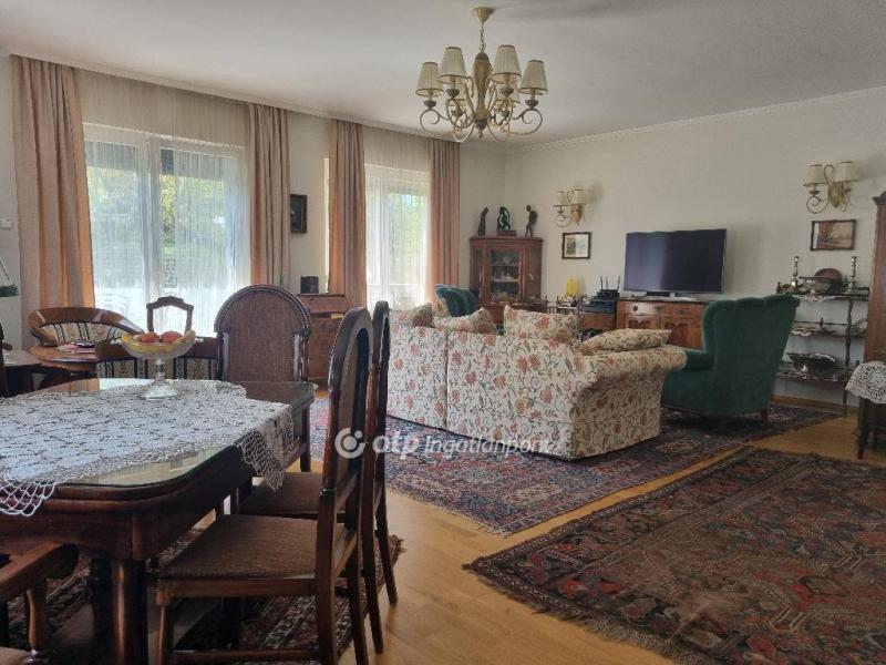 Eladó családi ház Budapest