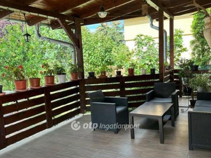 Eladó családi ház Budapest