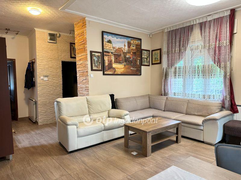 Eladó családi ház Budapest