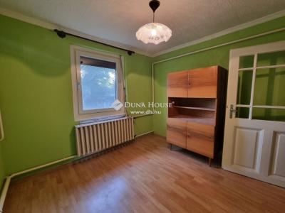 Eladó családi ház - 2243 Kóka