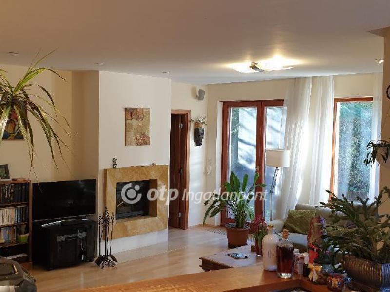 Eladó sorház Szentendre