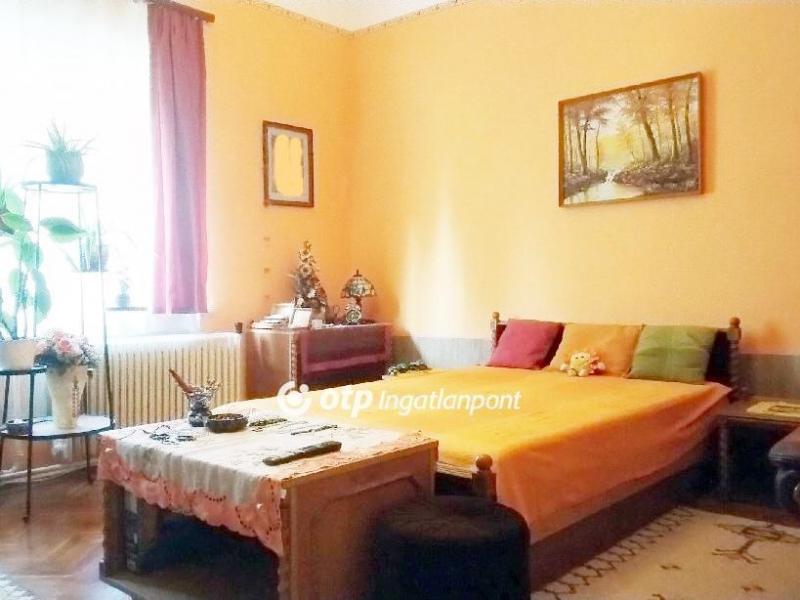 Eladó családi ház Budapest