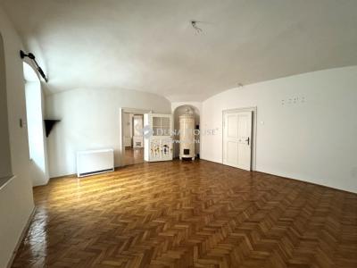 Eladó családi ház - 3300 Eger