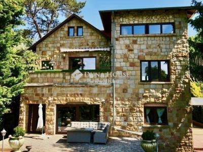 Eladó családi ház Budapest