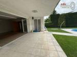 Eladó családi ház Budapest