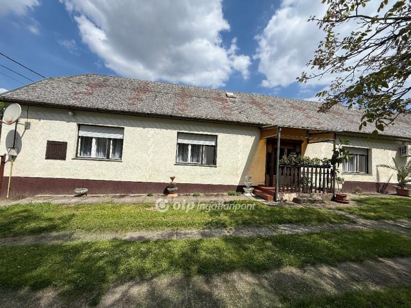 Eladó családi ház Túrony