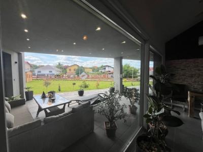 Eladó családi ház Pécs