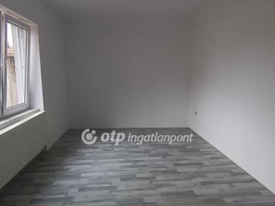 Eladó családi ház Nagykőrös