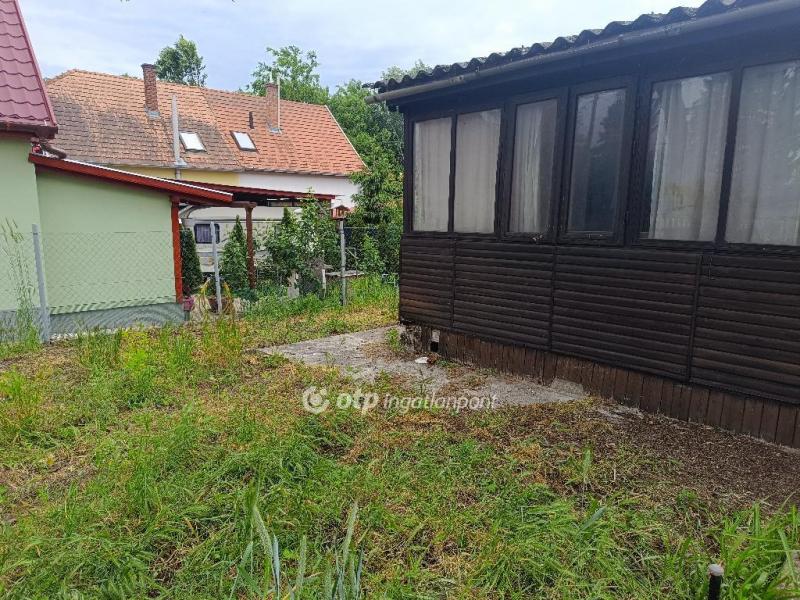 Eladó nyaraló Szigethalom