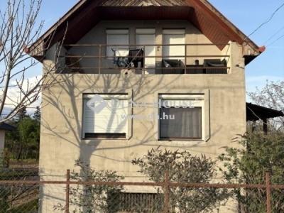 Eladó családi ház Tápiószecső