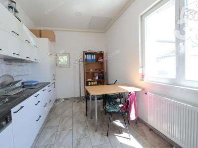 Eladó családi ház Budapest