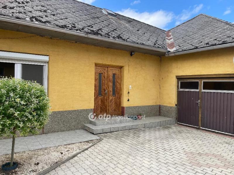 Eladó családi ház Dabas