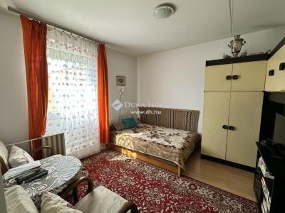 Eladó lakás Pécs