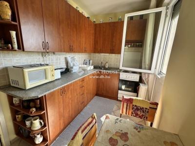 Eladó lakás - 7632 Pécs, Siklósi út