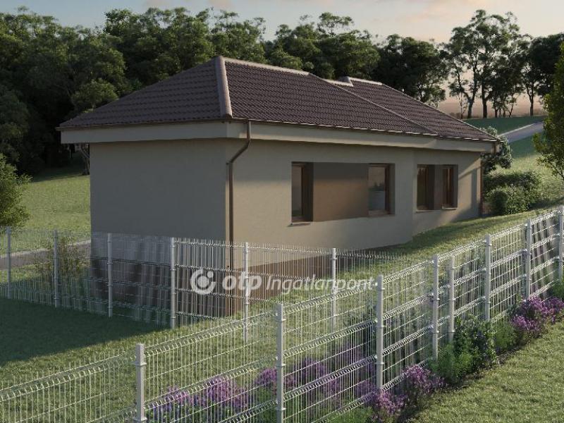 Eladó családi ház Fonyód