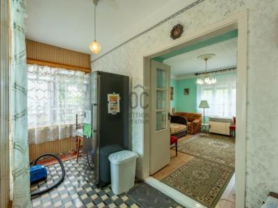 Eladó családi ház Úri