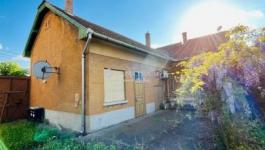 Eladó családi ház Budapest