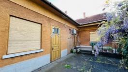 Eladó családi ház Budapest