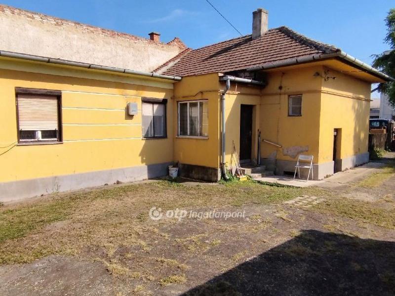 Eladó családi ház Miskolc