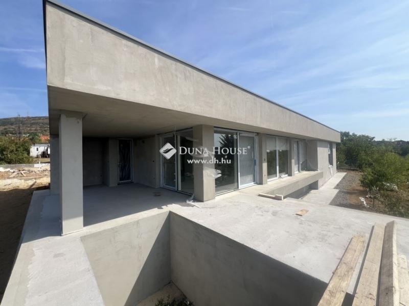 Eladó családi ház Pécs