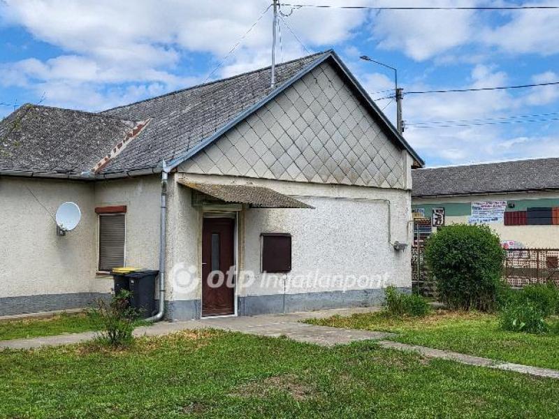 Eladó családi ház Berettyóújfalu