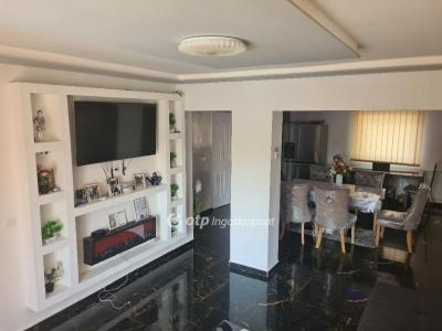 Eladó családi ház Érd